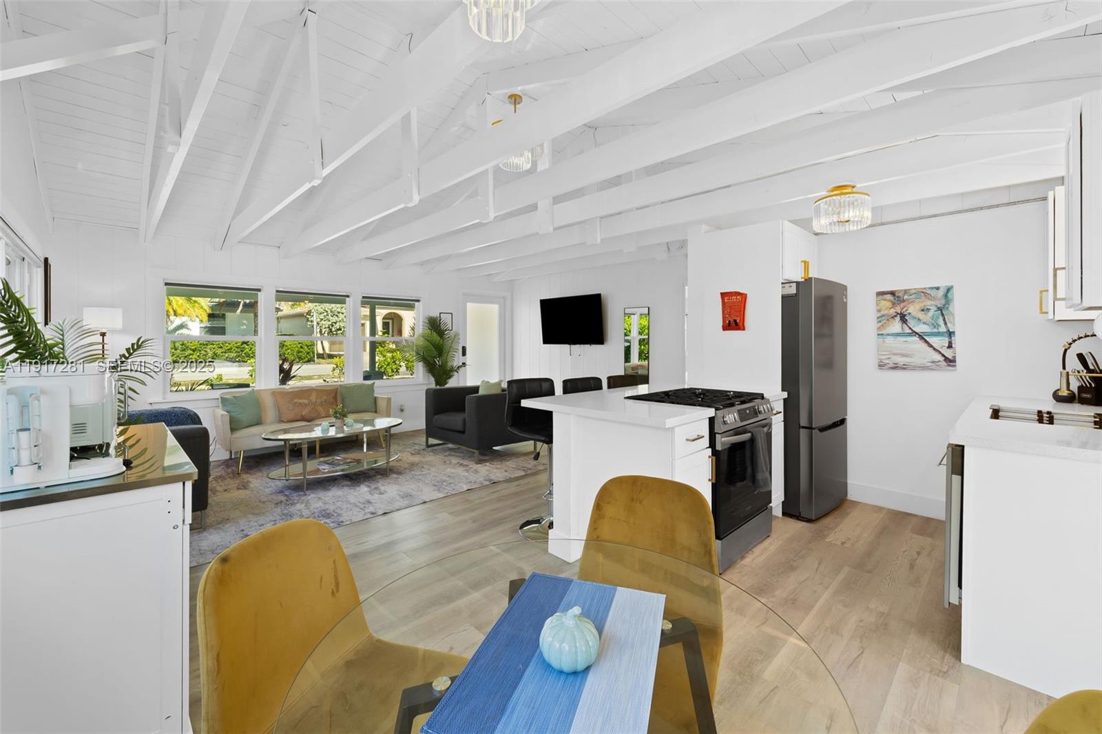 MIDDLE RIVER PLAZA - Residential Lease