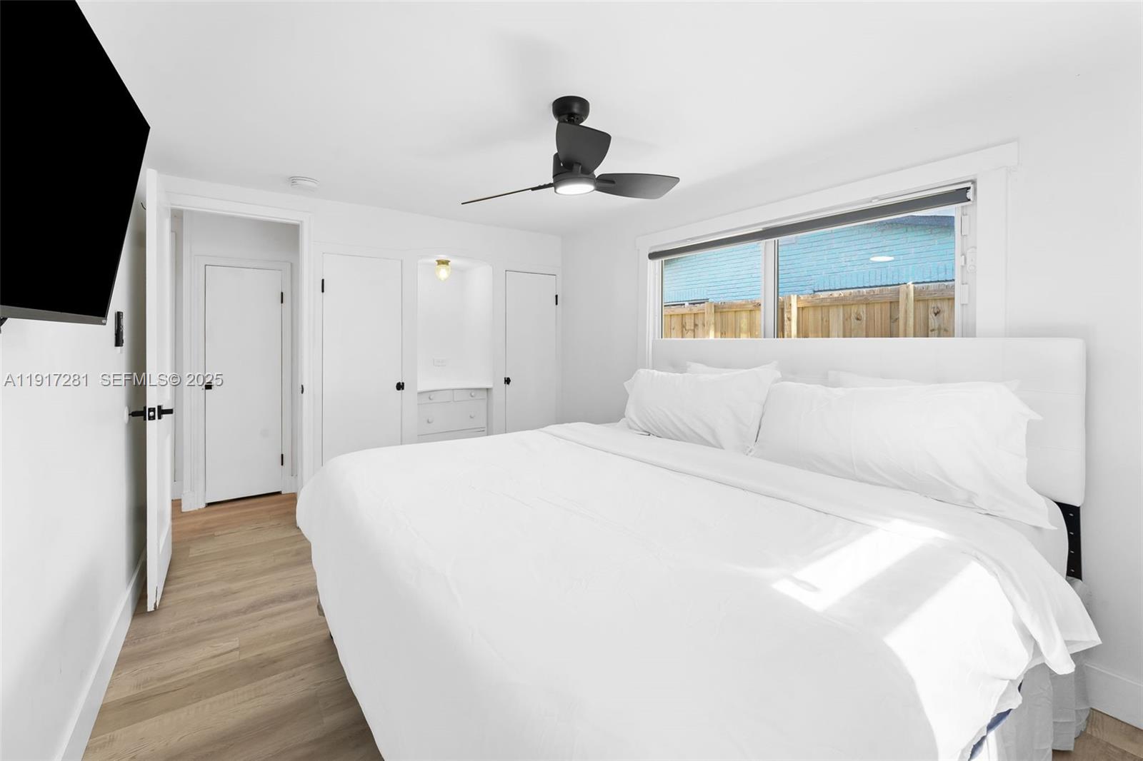 MIDDLE RIVER PLAZA - Residential Lease