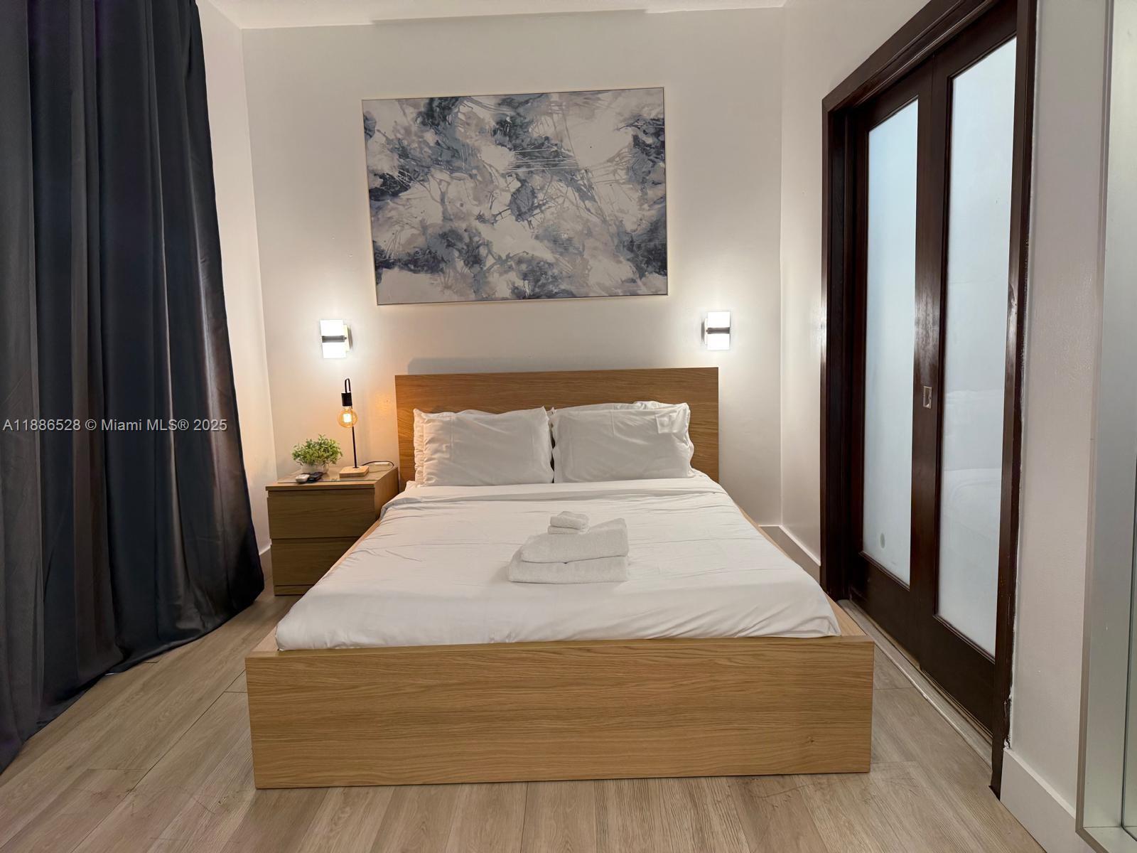 1036 Ocean Dr B303