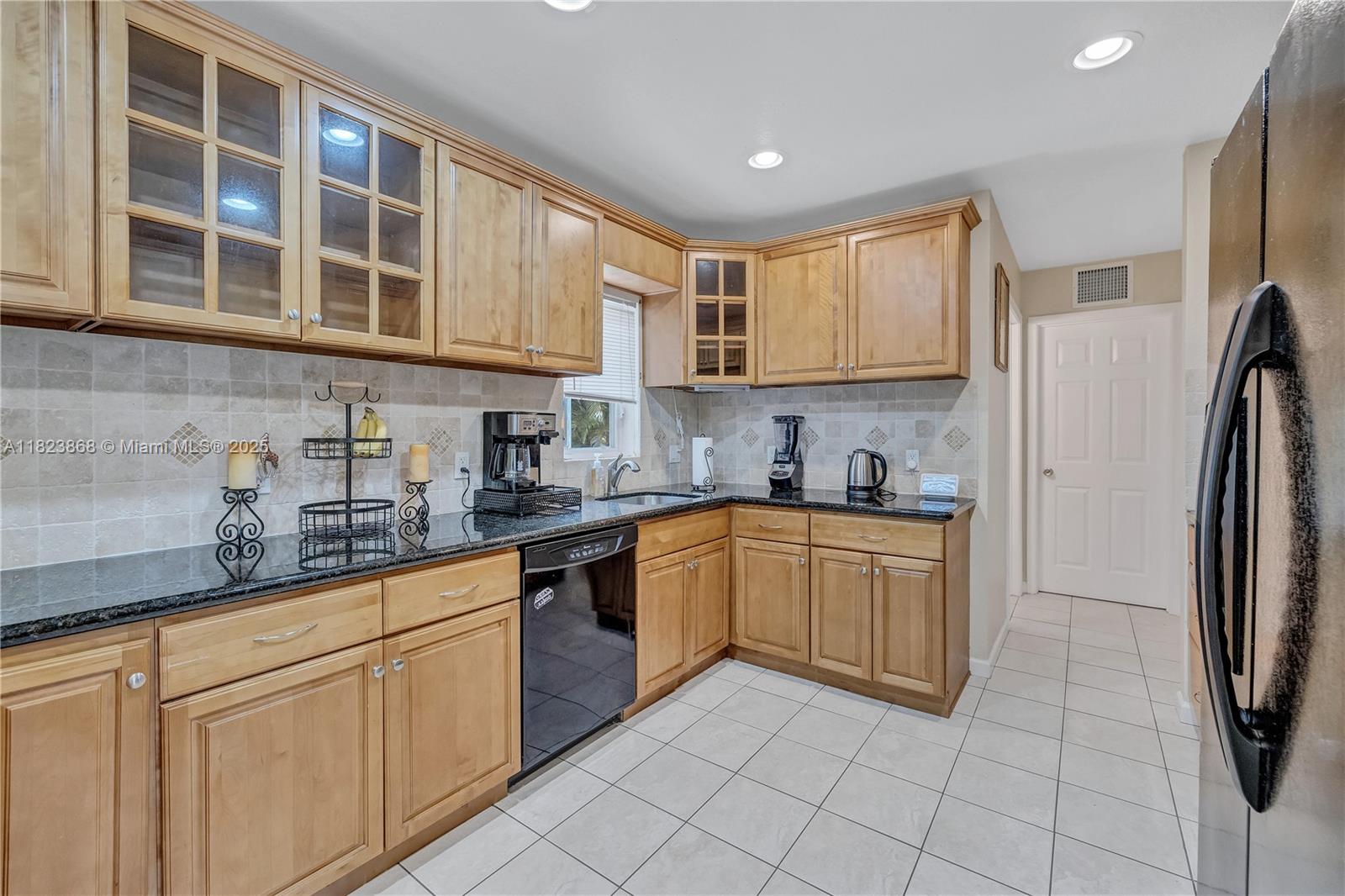 9921 Dominican Dr