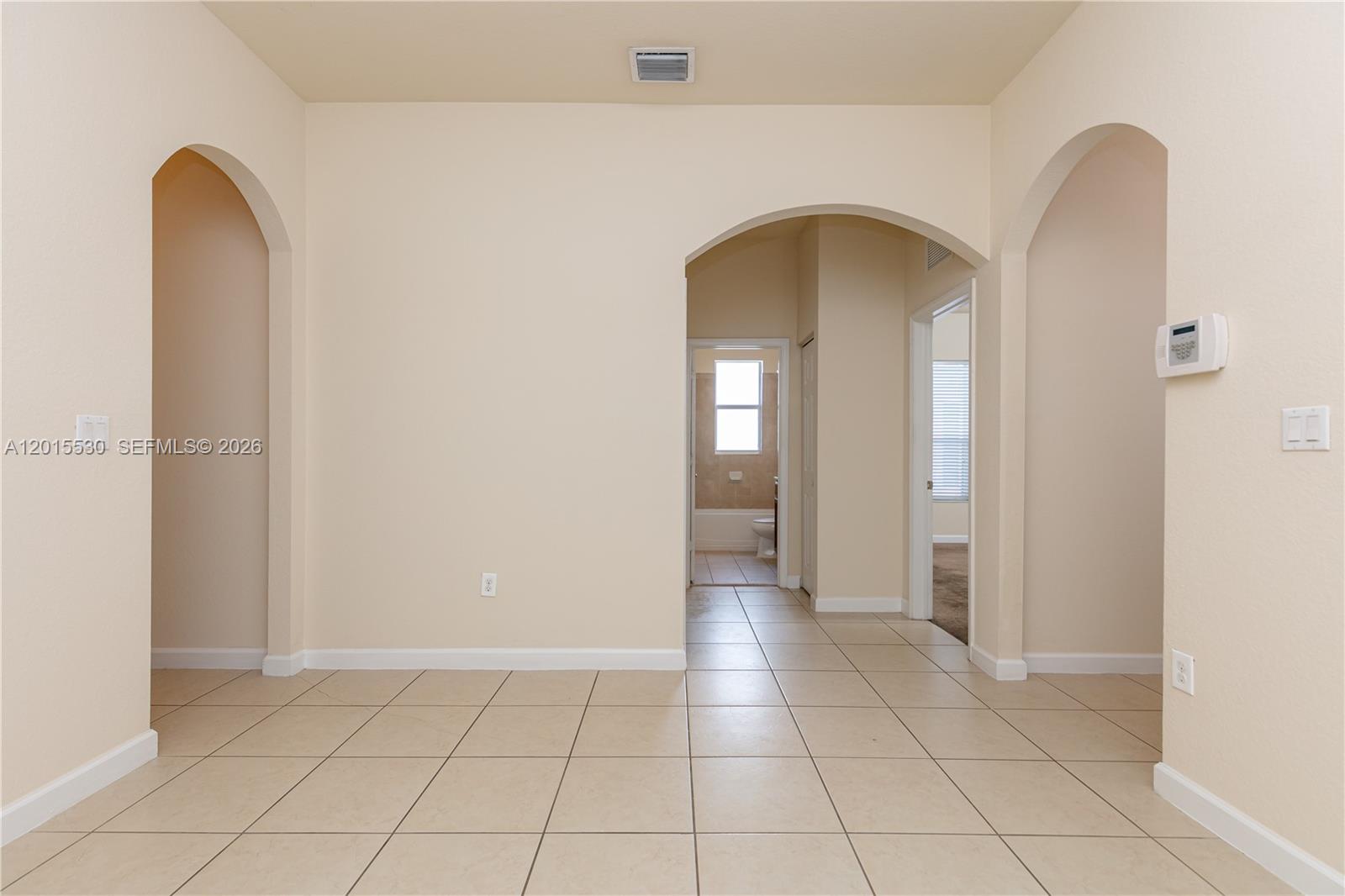 KENDALL COMMONS RESIDENTI - Residential Lease