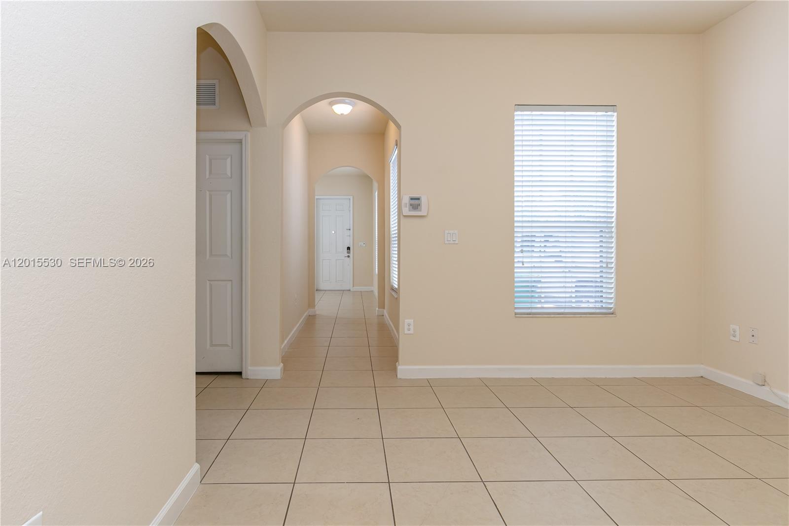 KENDALL COMMONS RESIDENTI - Residential Lease