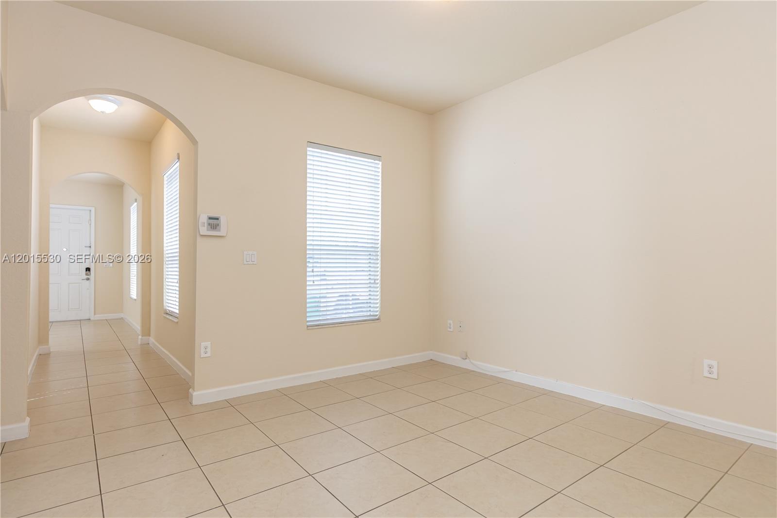 KENDALL COMMONS RESIDENTI - Residential Lease
