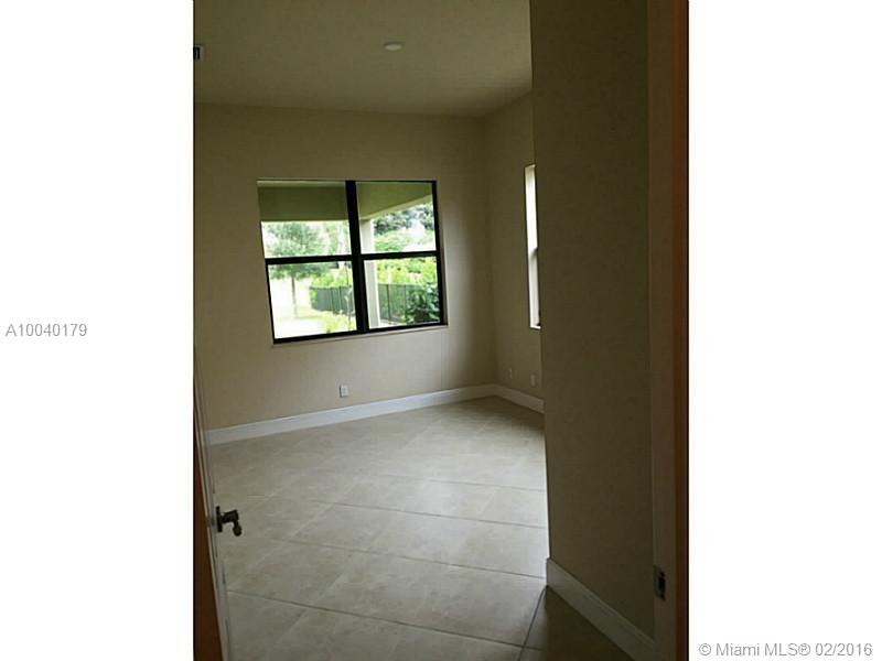 Parkland Golf & Country C - Residential Lease