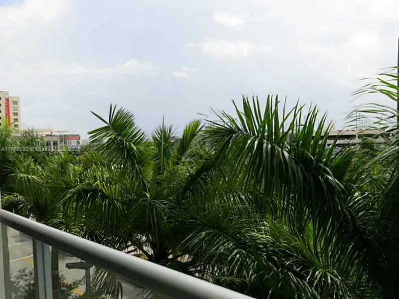 Miami, Florida 33137, United States, 1 Bedroom Bedrooms, ,2 BathroomsBathrooms,Residential,Active,94623