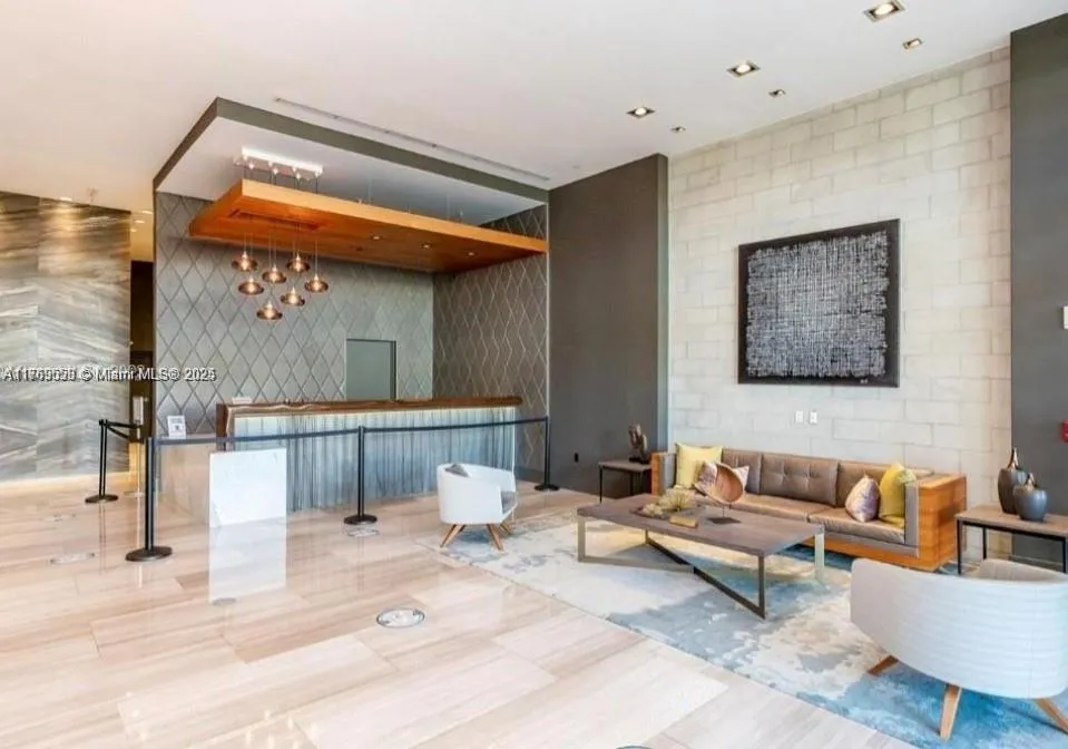 Miami, Florida 33137, United States, 1 Bedroom Bedrooms, ,2 BathroomsBathrooms,Residential,Active,94623