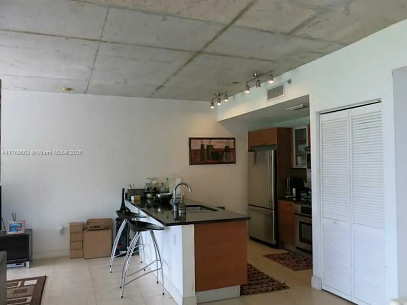 Miami, Florida 33137, United States, 1 Bedroom Bedrooms, ,2 BathroomsBathrooms,Residential,Active,94623