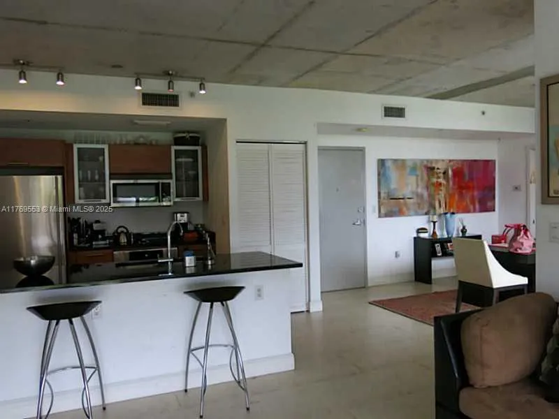 Miami, Florida 33137, United States, 1 Bedroom Bedrooms, ,2 BathroomsBathrooms,Residential,Active,94623