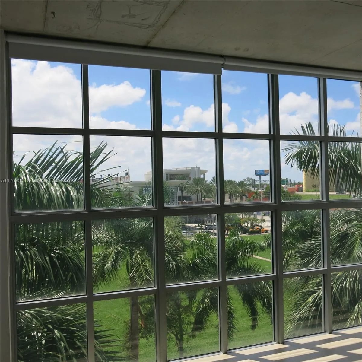 Miami, Florida 33137, United States, 1 Bedroom Bedrooms, ,2 BathroomsBathrooms,Residential,Active,94623