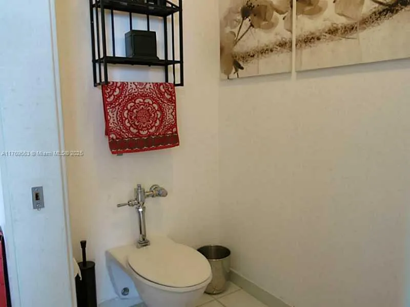 Miami, Florida 33137, United States, 1 Bedroom Bedrooms, ,2 BathroomsBathrooms,Residential,Active,94623