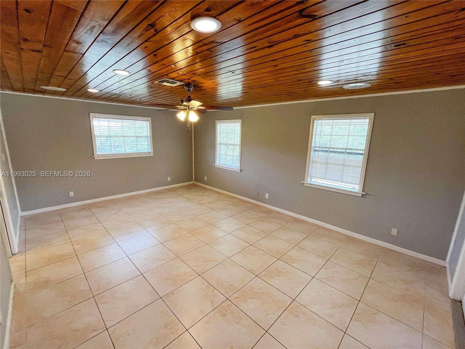 Acreage - Residential