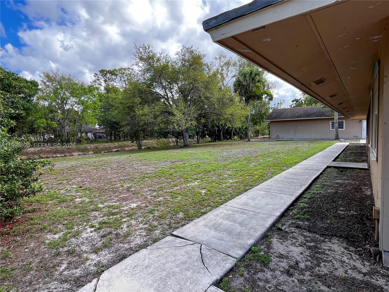 Acreage - Residential