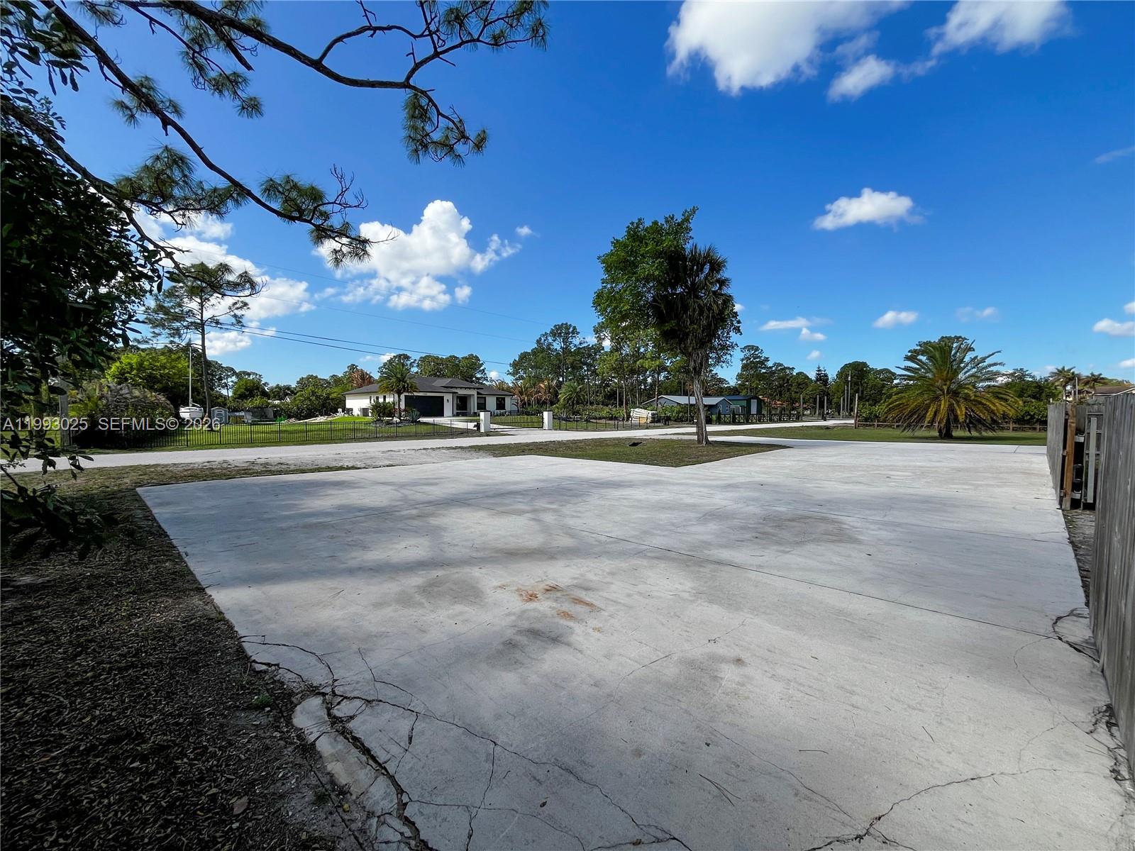 Acreage - Residential