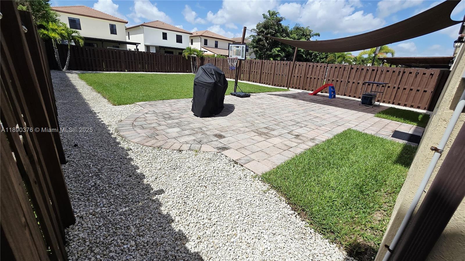 ISLES AT GRAND BAY - Residential Lease