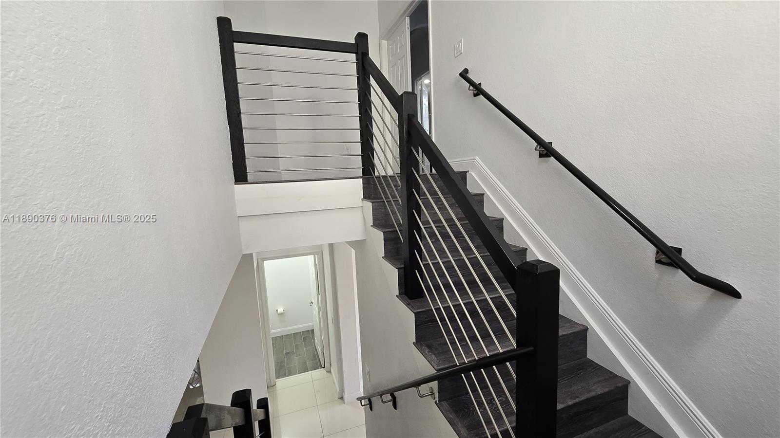 ISLES AT GRAND BAY - Residential Lease