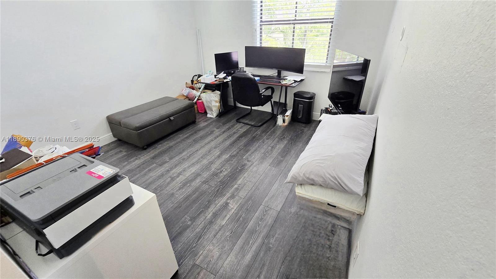 ISLES AT GRAND BAY - Residential Lease