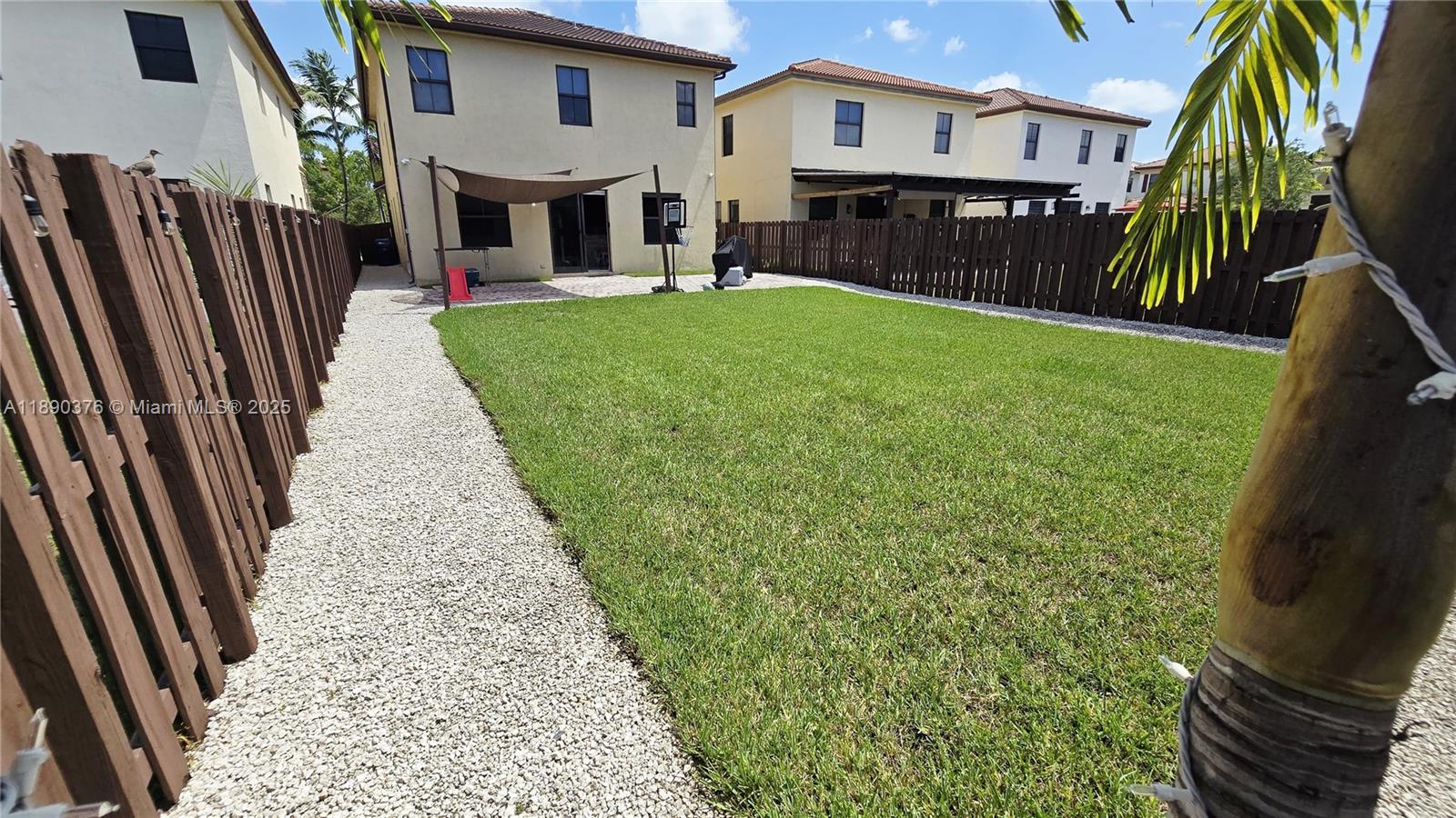 ISLES AT GRAND BAY - Residential Lease