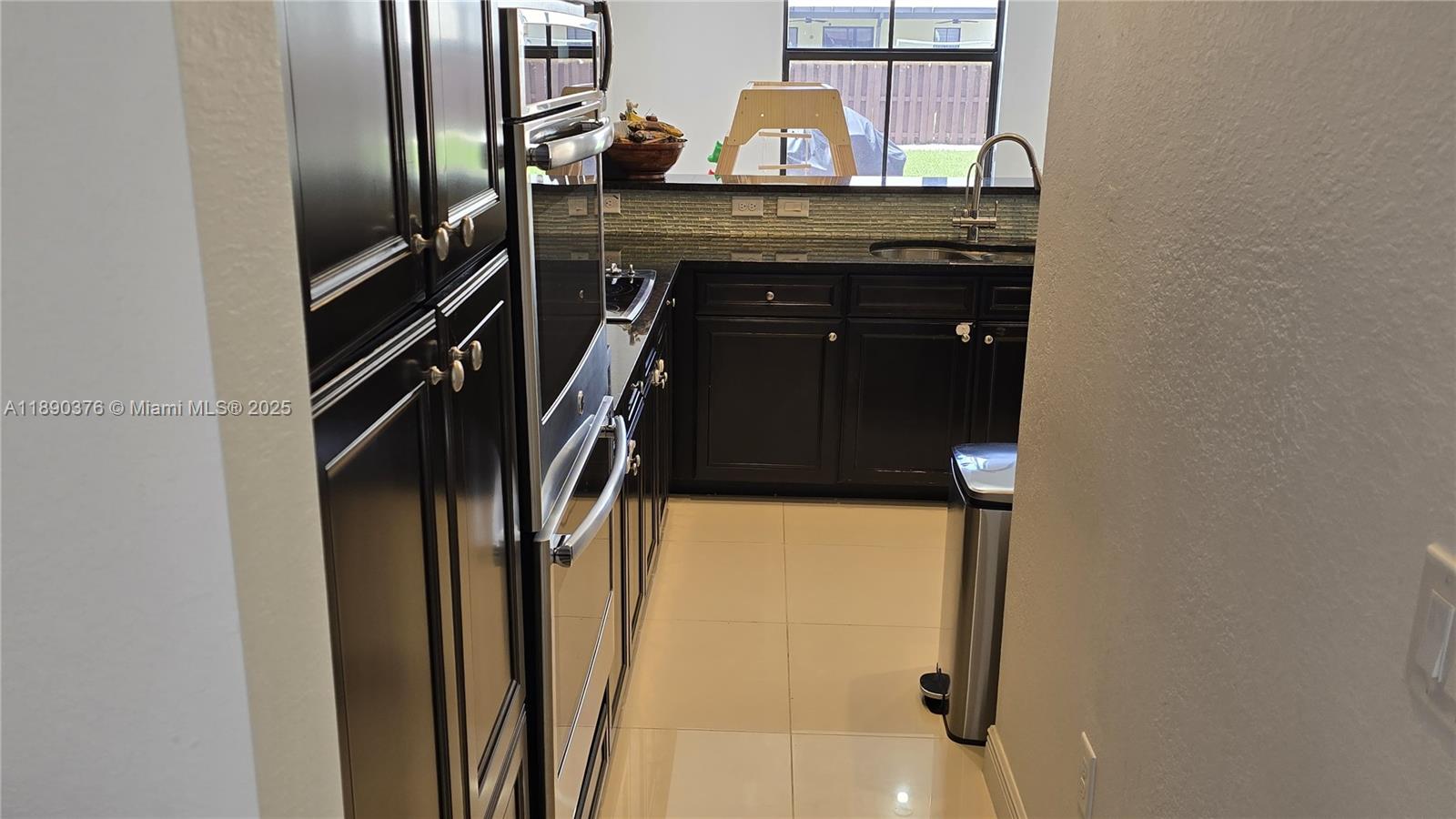 ISLES AT GRAND BAY - Residential Lease