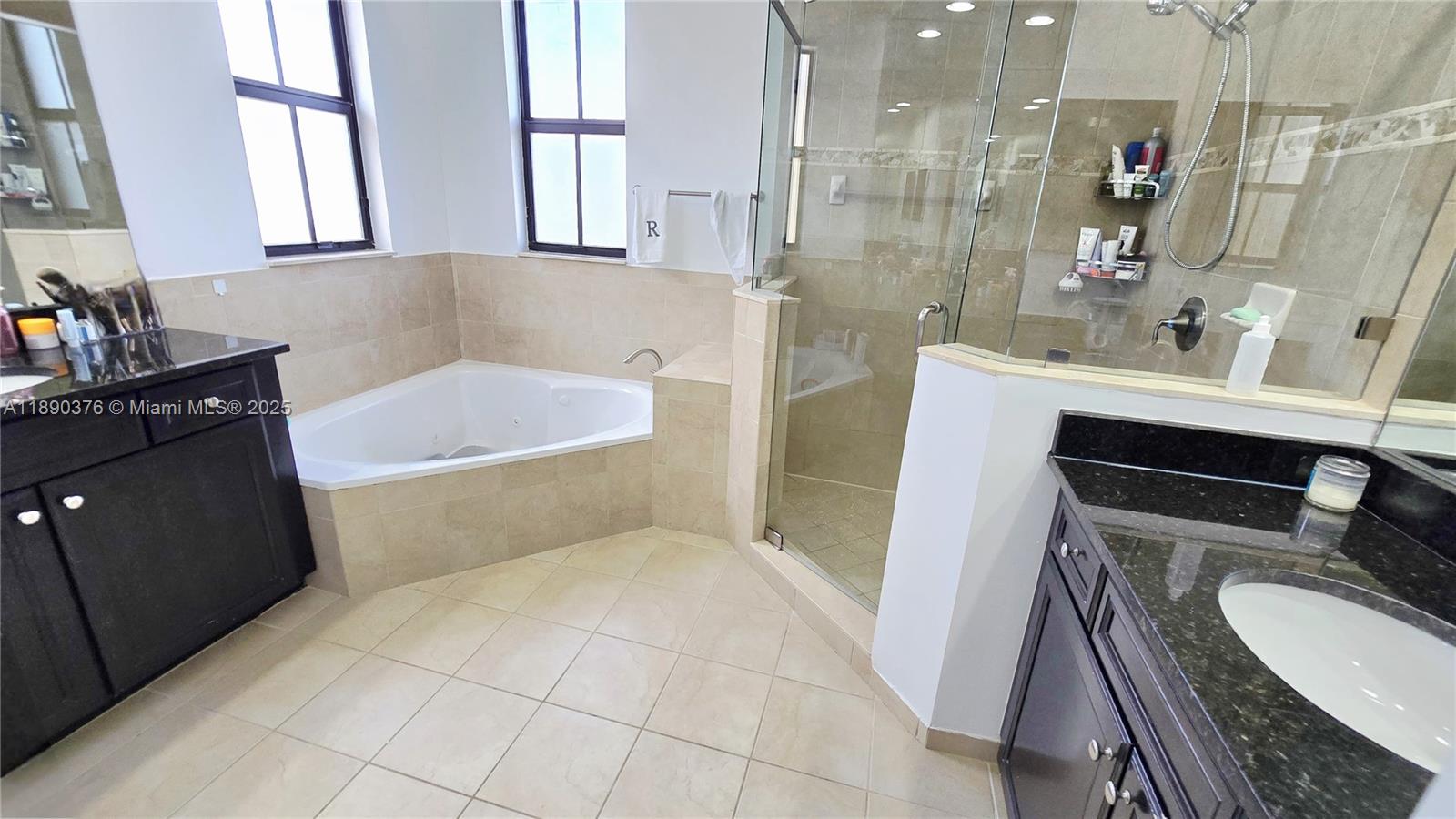 ISLES AT GRAND BAY - Residential Lease