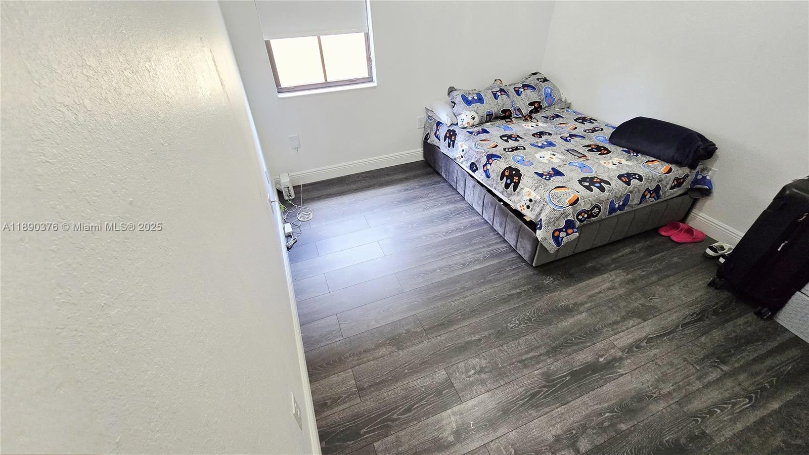 ISLES AT GRAND BAY - Residential Lease