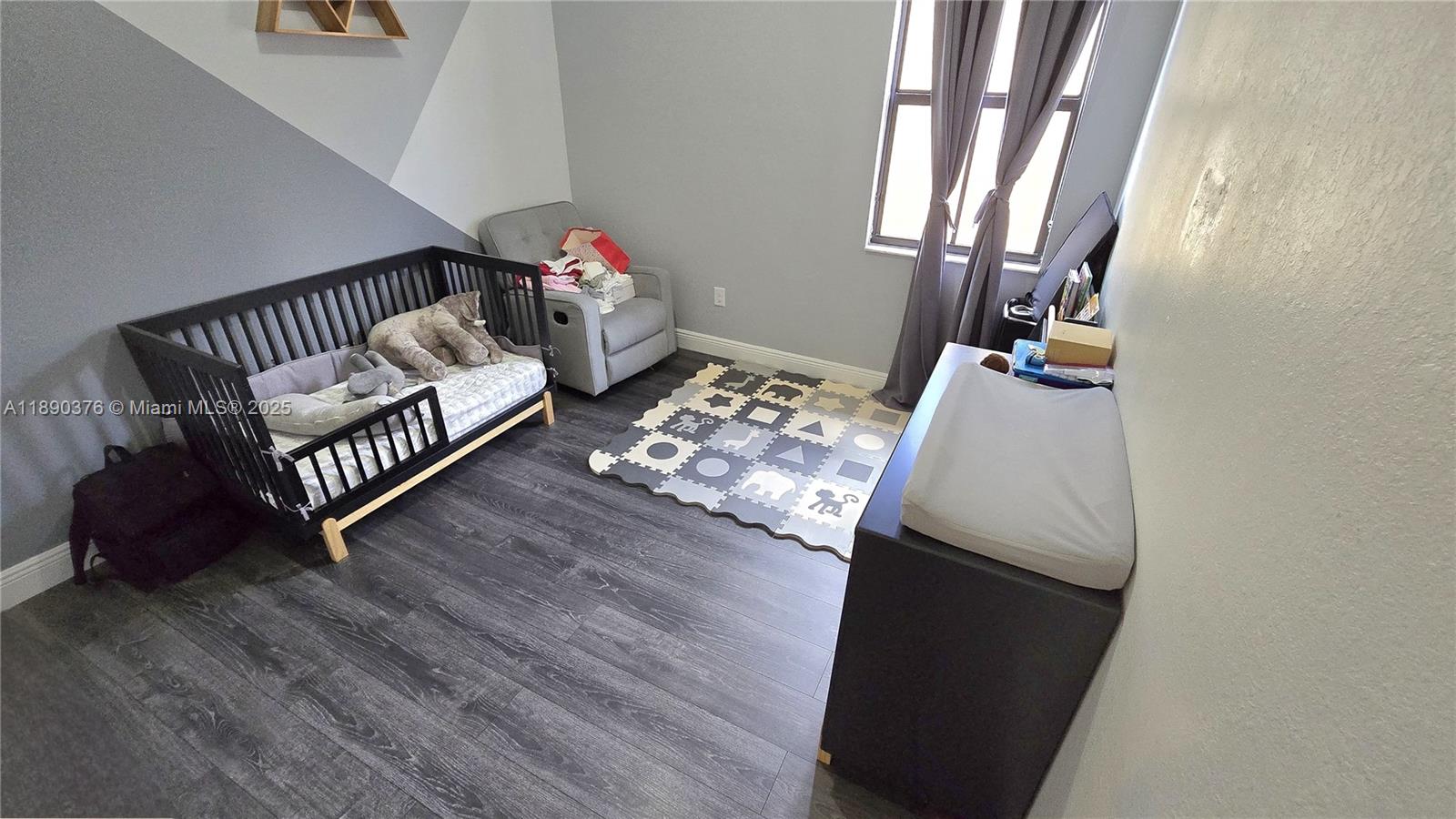 ISLES AT GRAND BAY - Residential Lease
