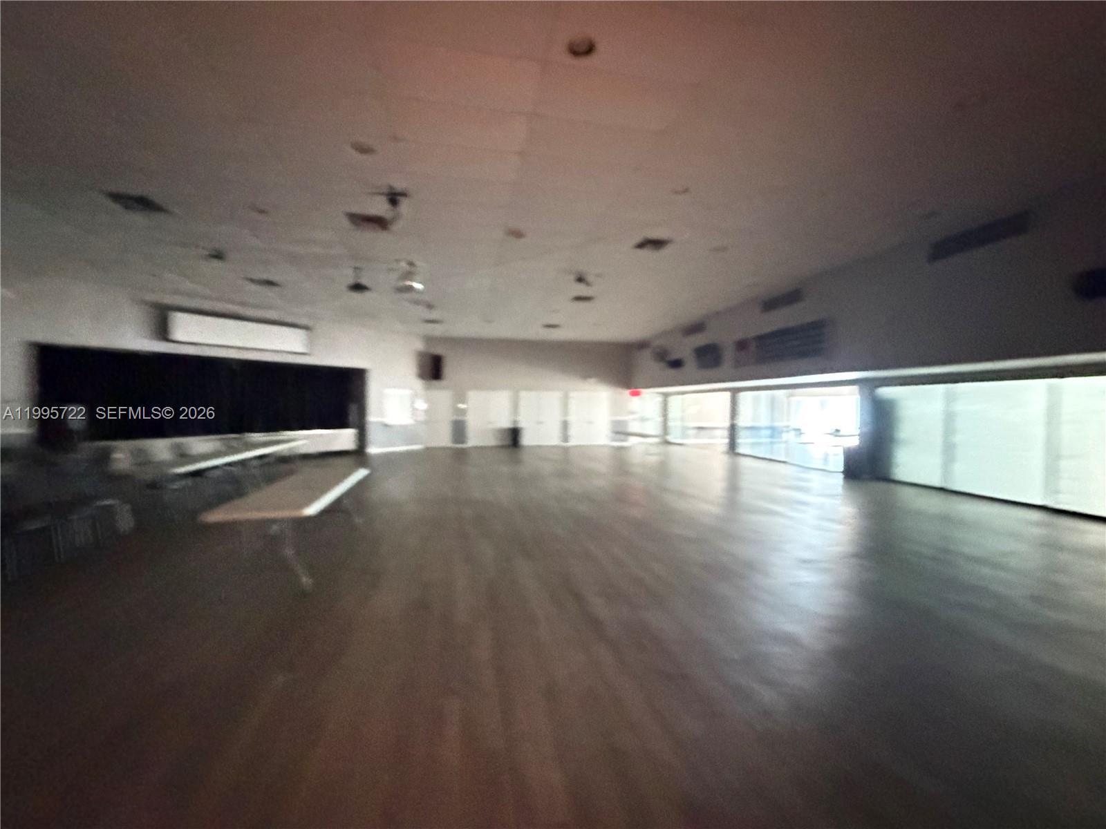 LIME BAY CONDOMINIUM 7 - Residential Lease