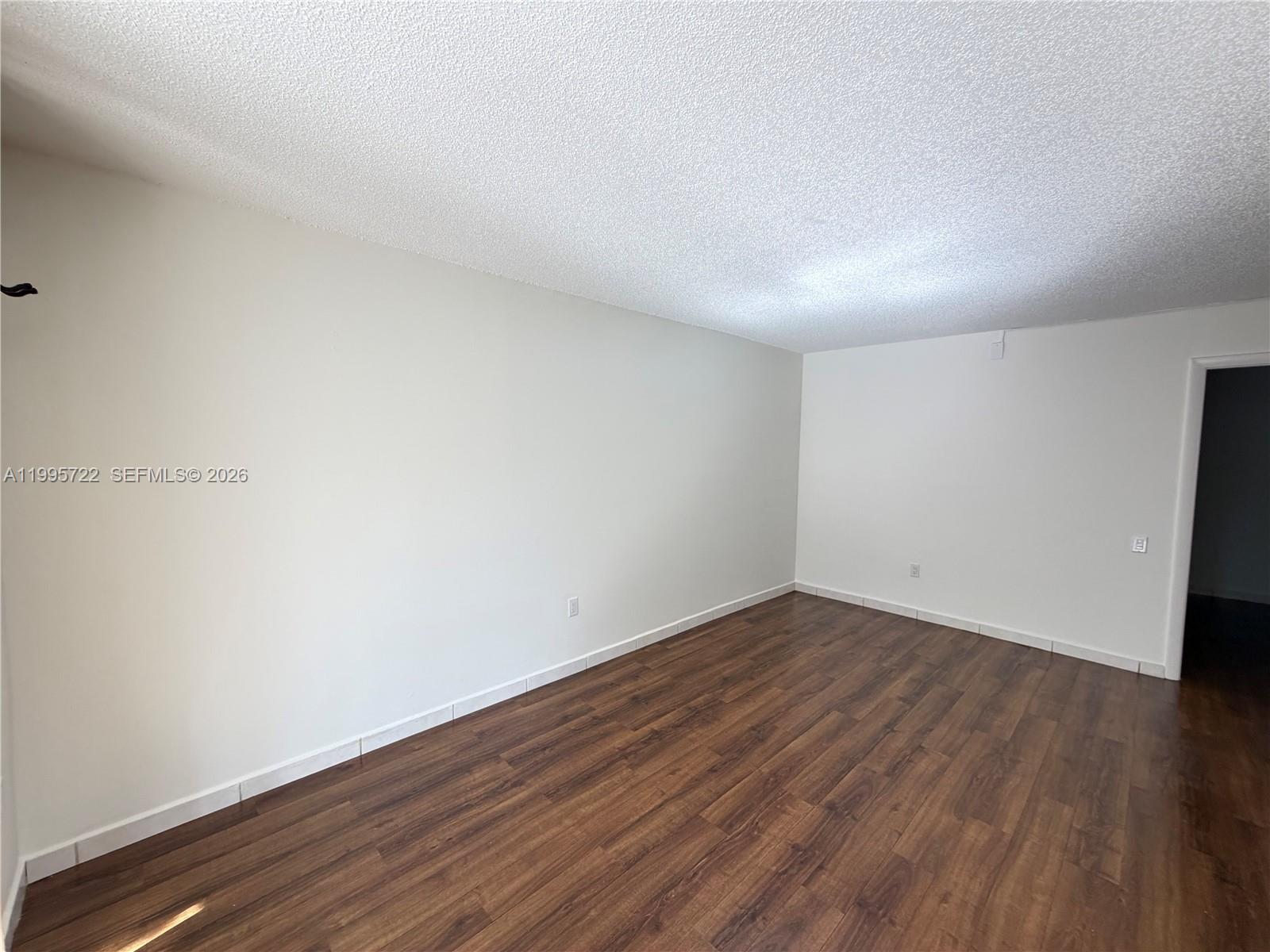 LIME BAY CONDOMINIUM 7 - Residential Lease