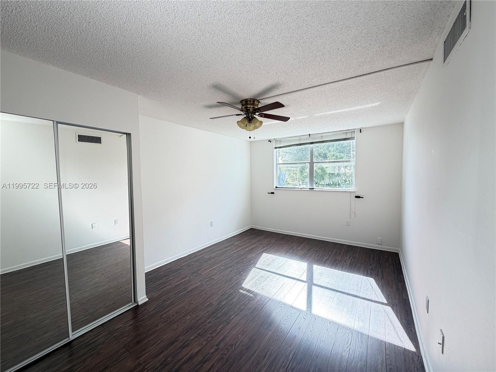 LIME BAY CONDOMINIUM 7 - Residential Lease