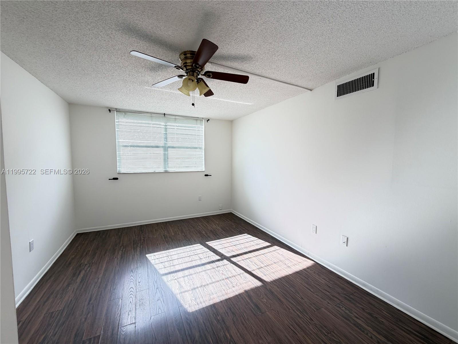 LIME BAY CONDOMINIUM 7 - Residential Lease