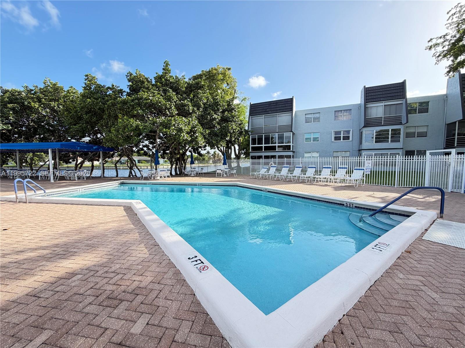 LIME BAY CONDOMINIUM 7 - Residential Lease