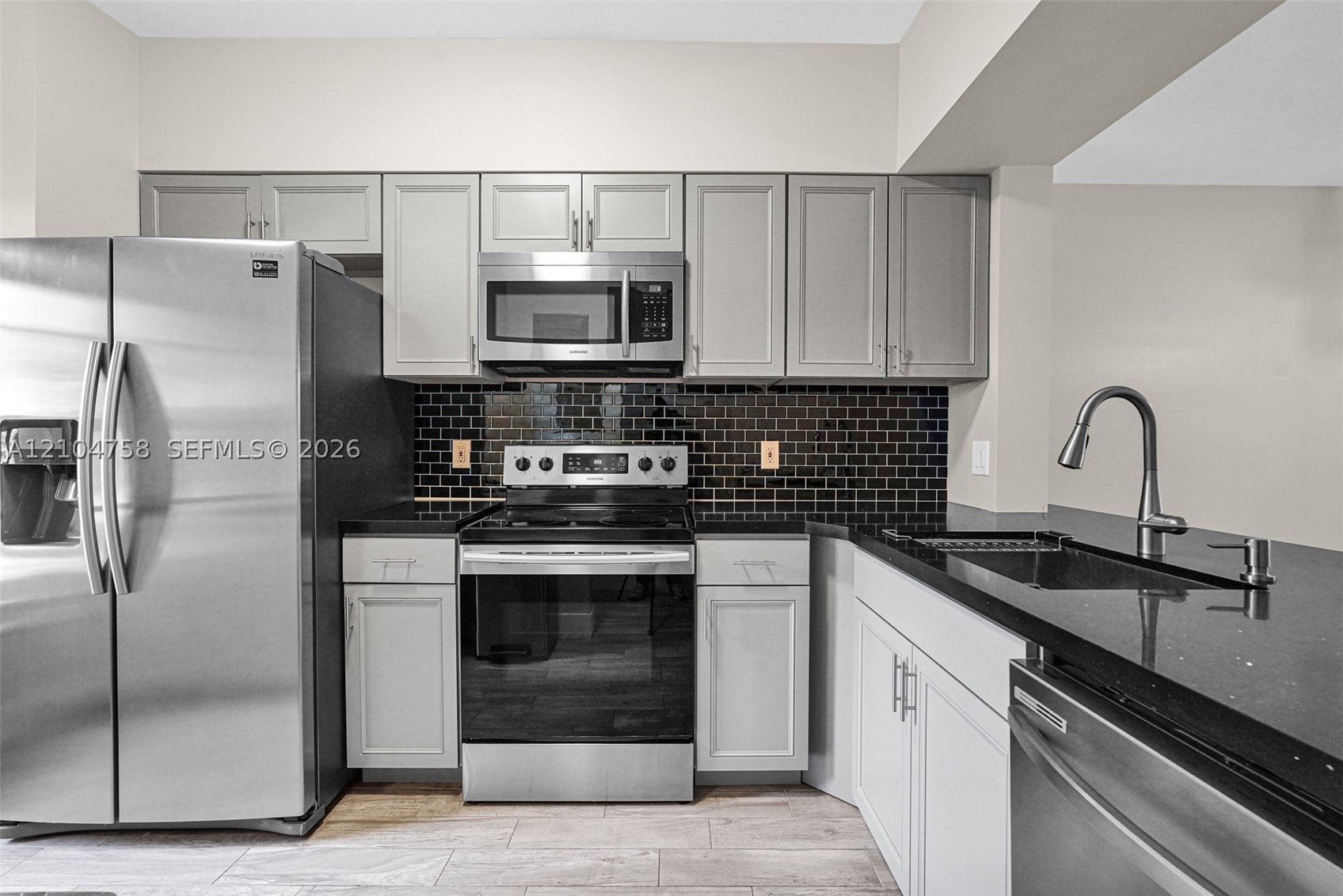 175 SW 96th Ave