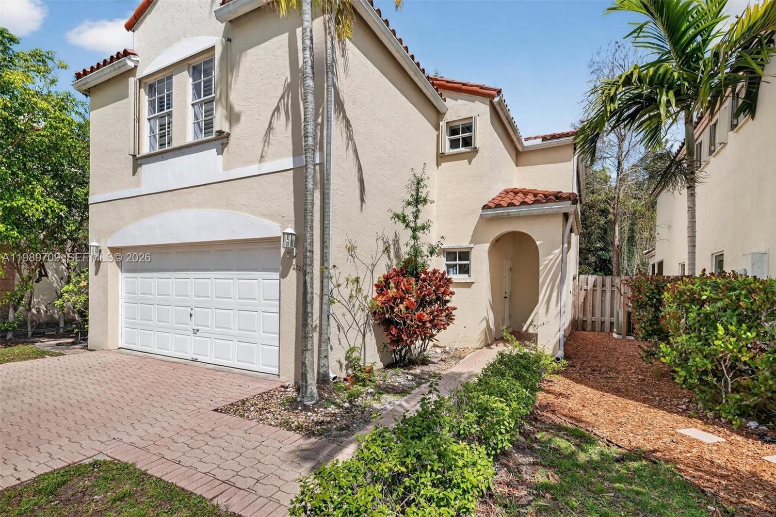 LAGO LARGO - Residential