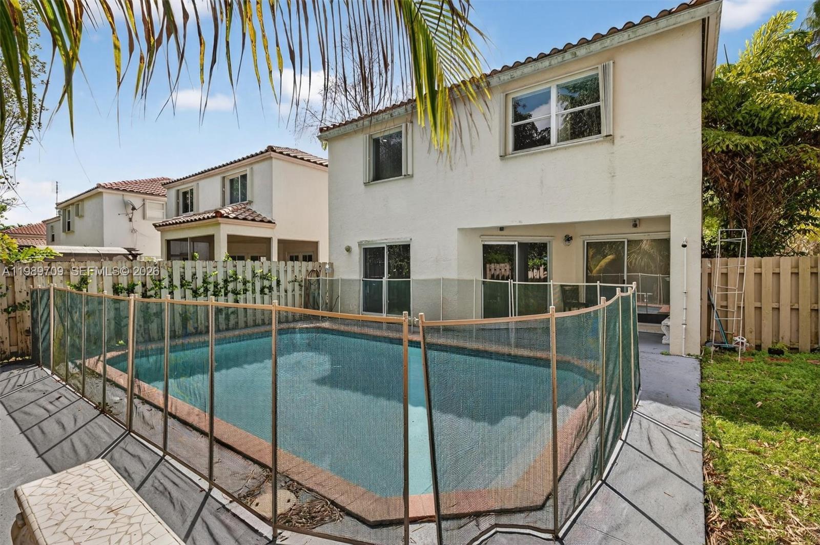 LAGO LARGO - Residential