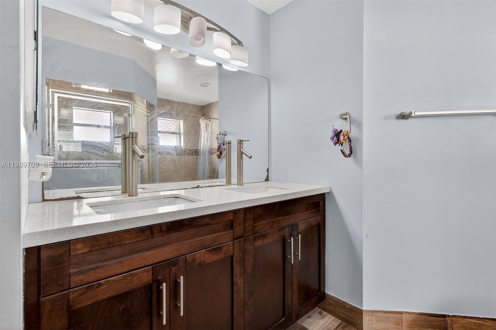 LAGO LARGO - Residential