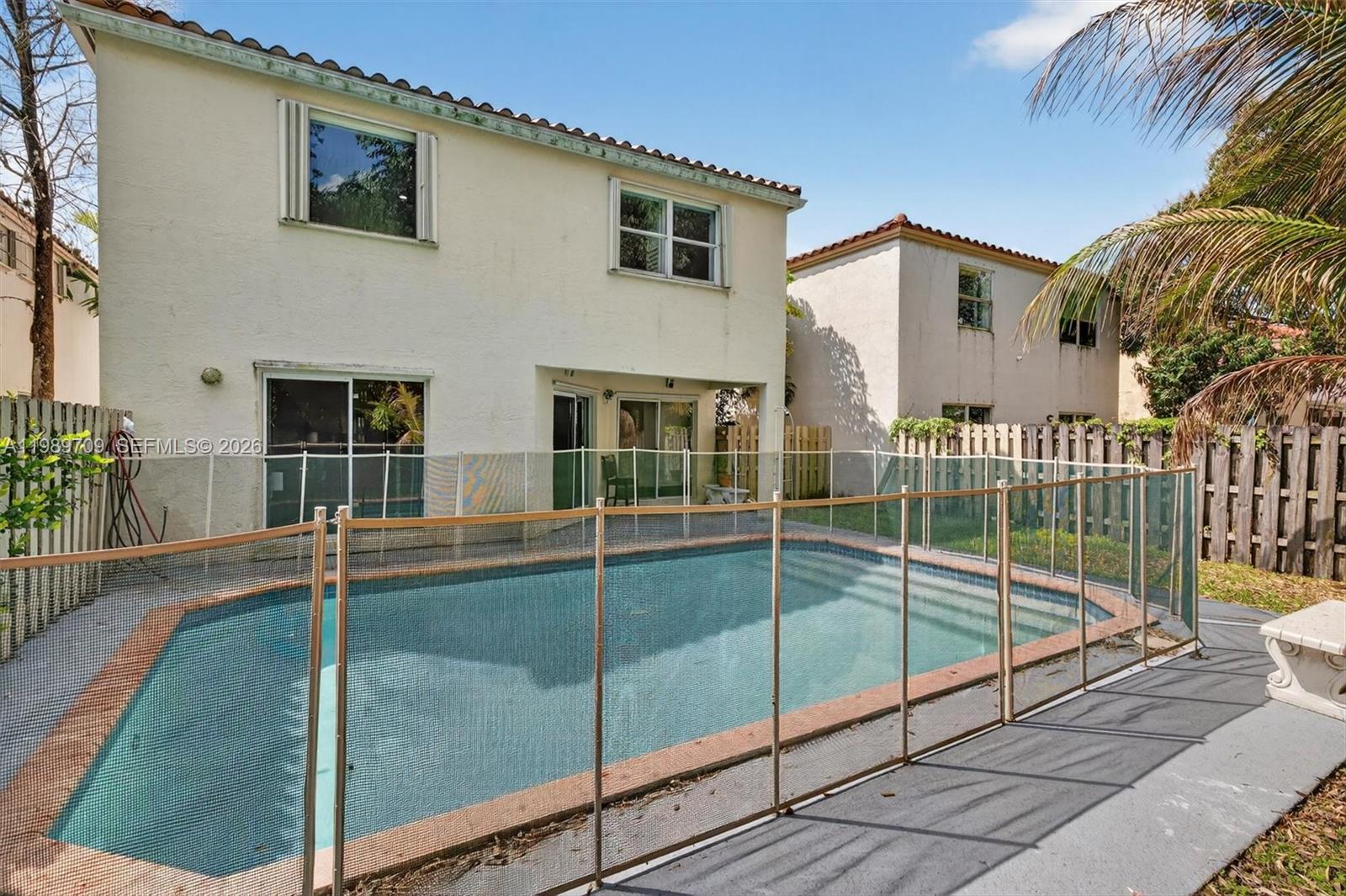 LAGO LARGO - Residential