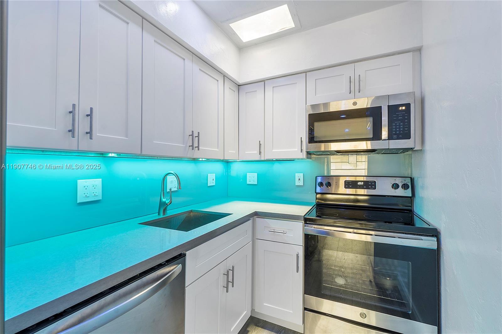 ORANGEBROOK VILLAS CO-OP - Residential Lease