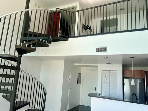 300 S Biscayne Blvd Loft 826 Miami FL 33131
