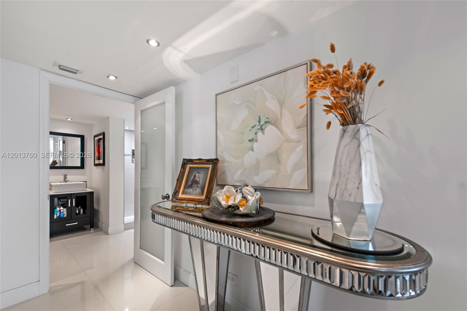 MAISON GRANDE CONDO - Residential