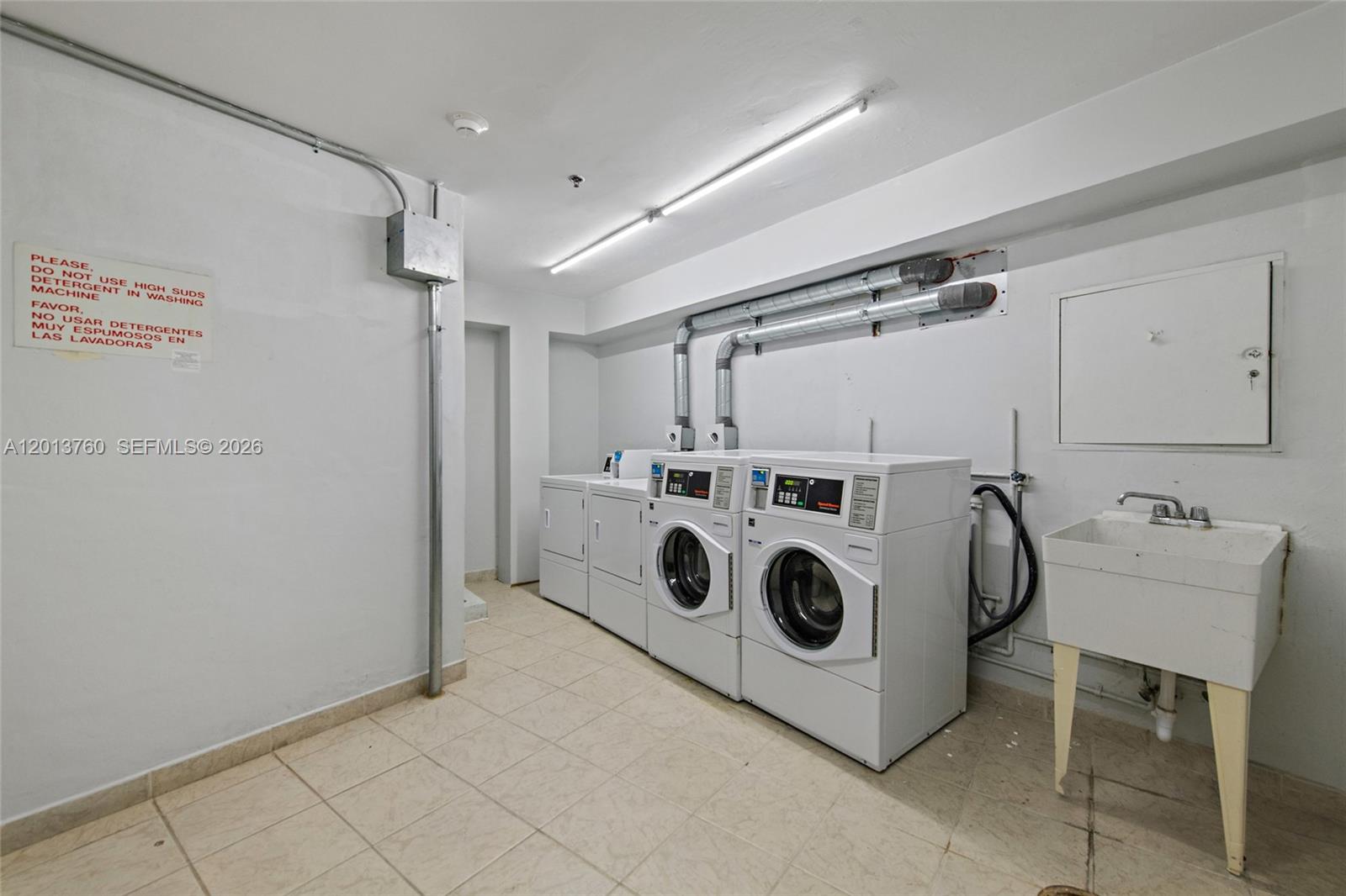 MAISON GRANDE CONDO - Residential