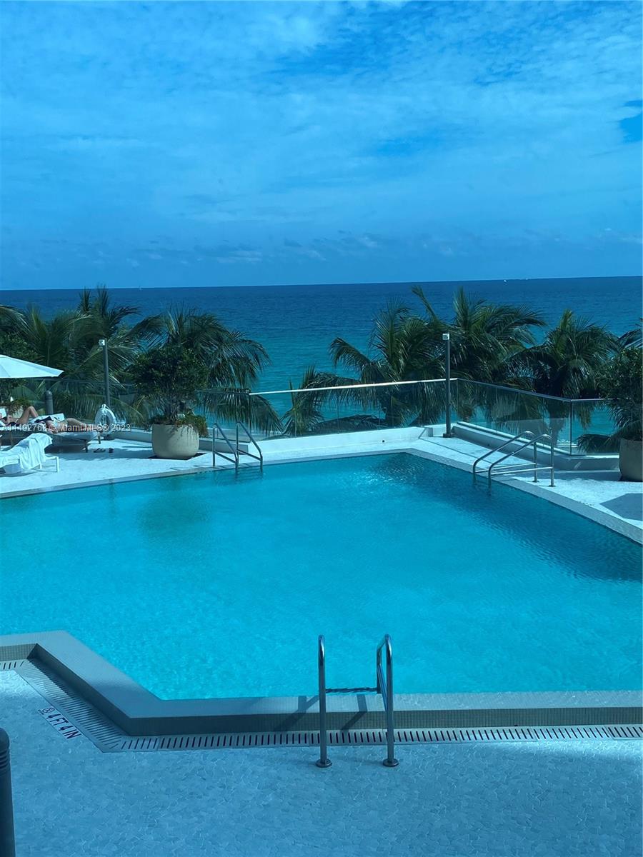 JADE BEACH - Residential