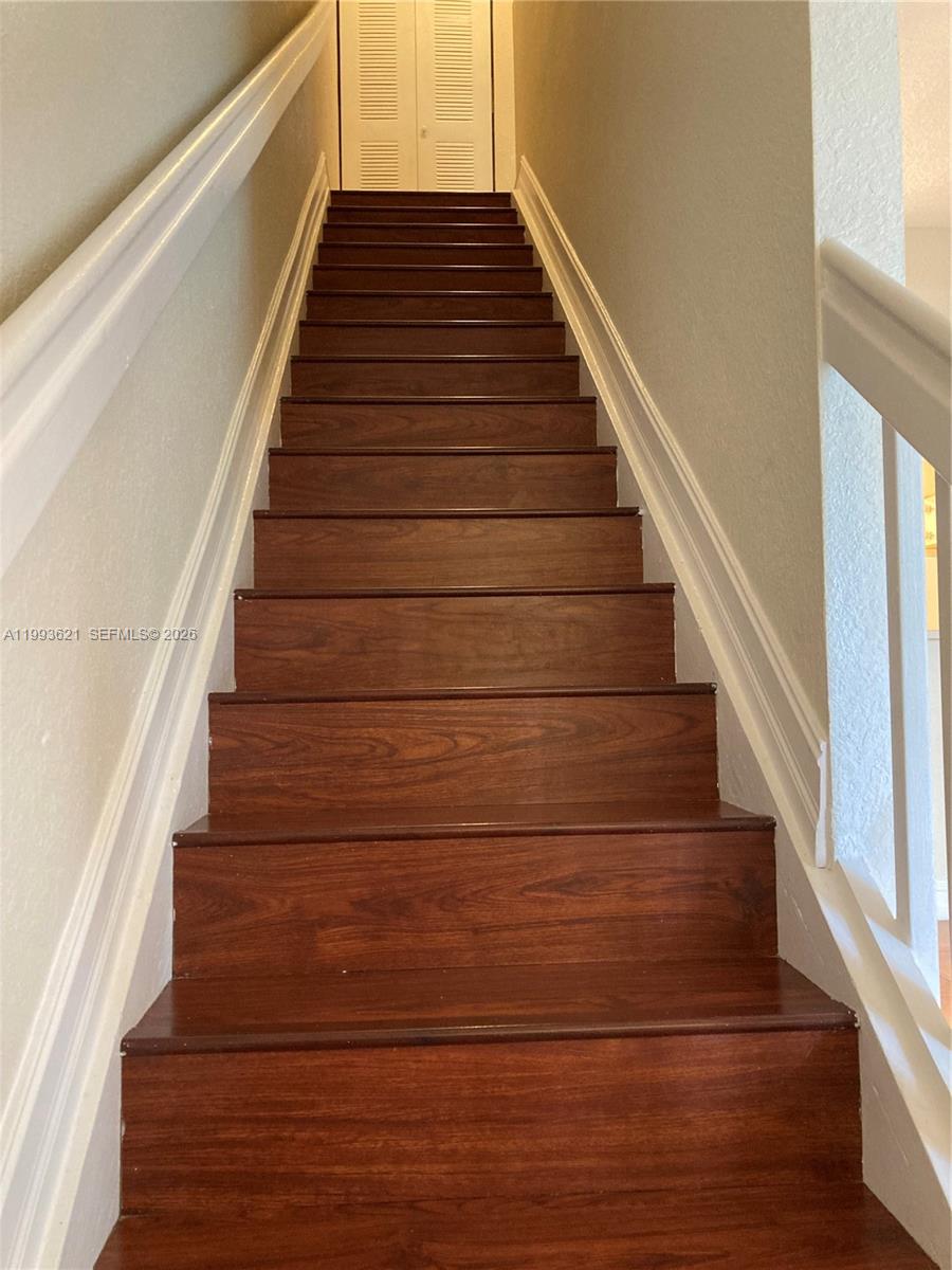 PARK PLACE AT MIDWAY COND - Residential