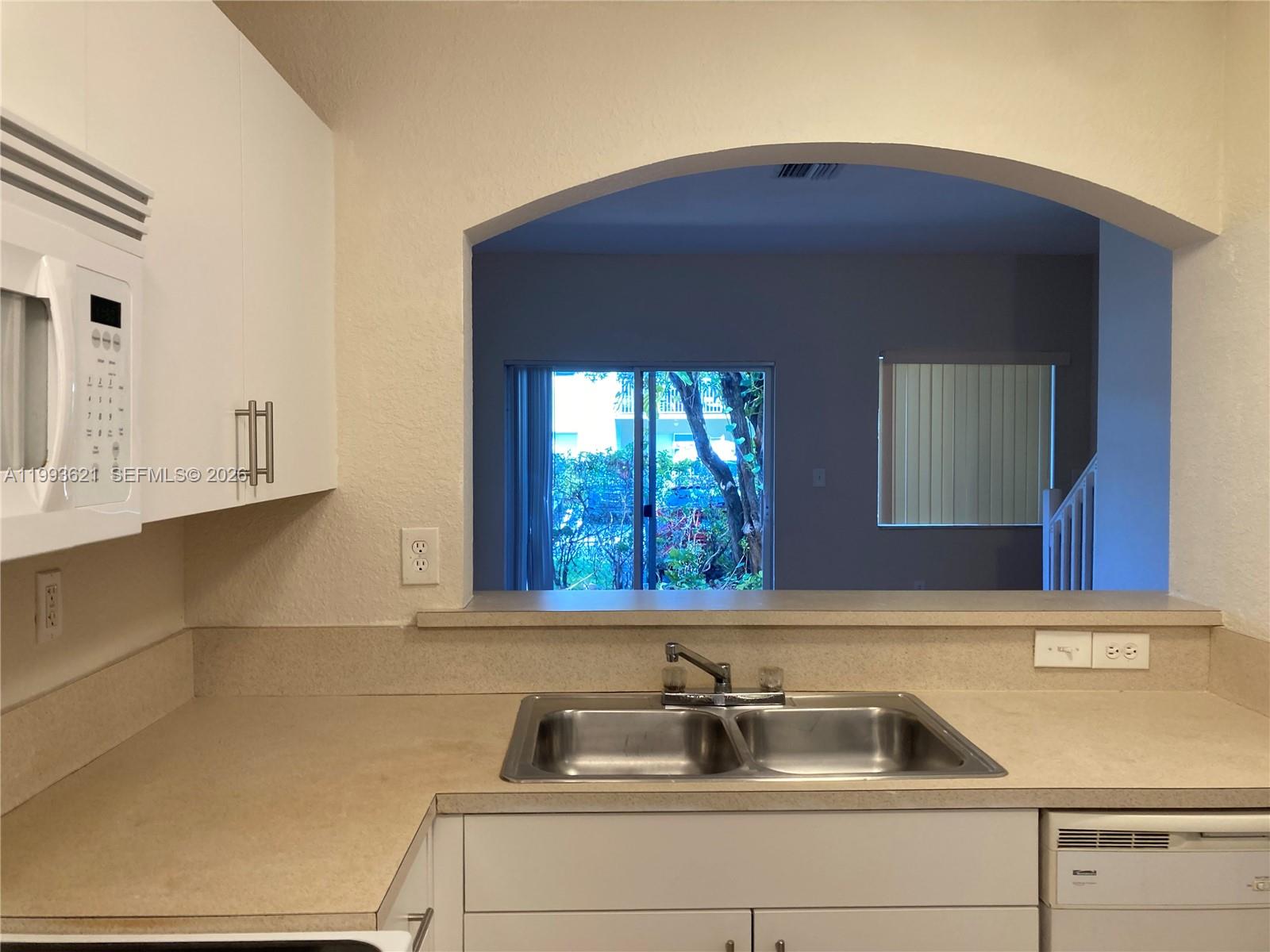 PARK PLACE AT MIDWAY COND - Residential