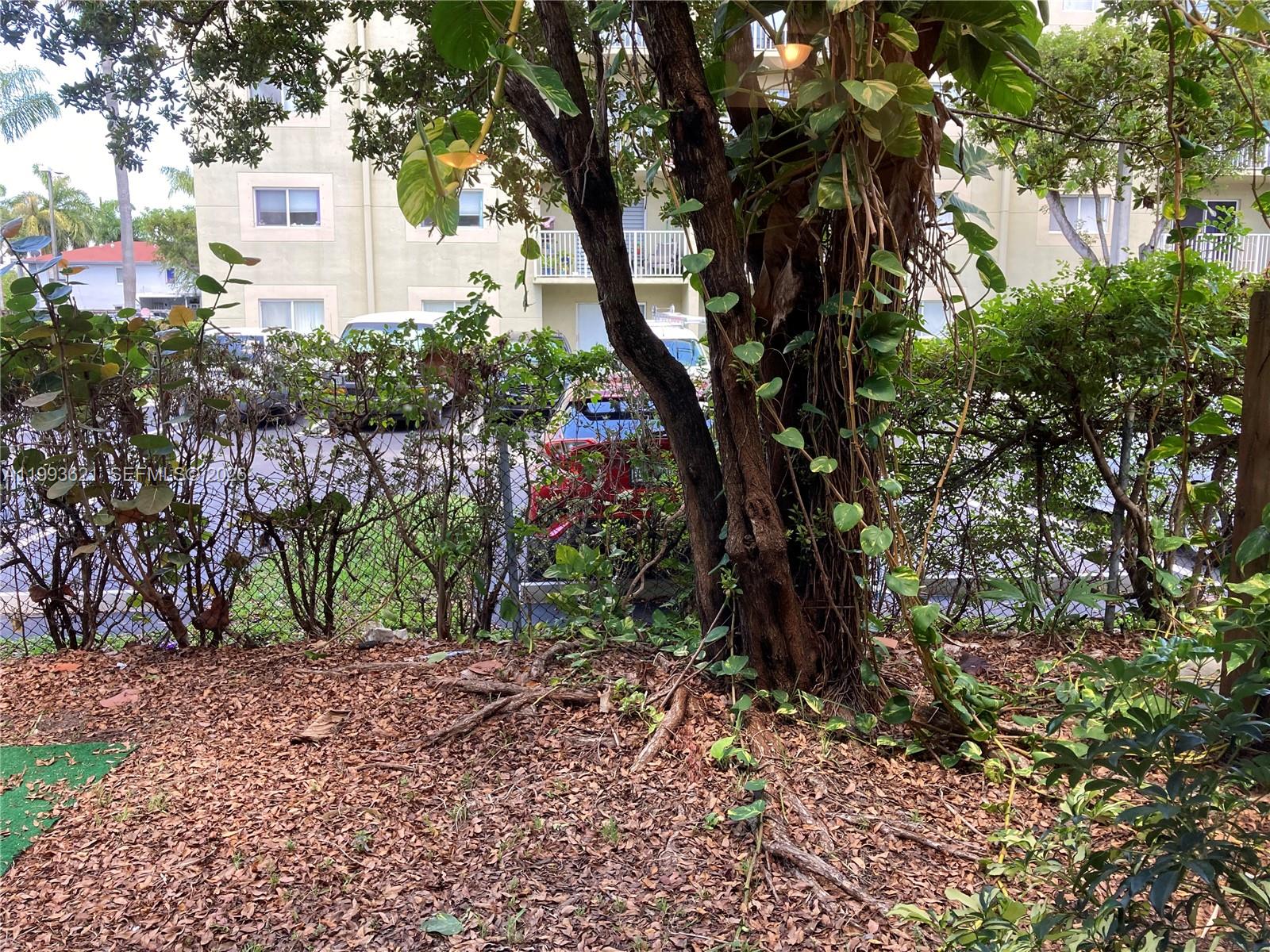 PARK PLACE AT MIDWAY COND - Residential