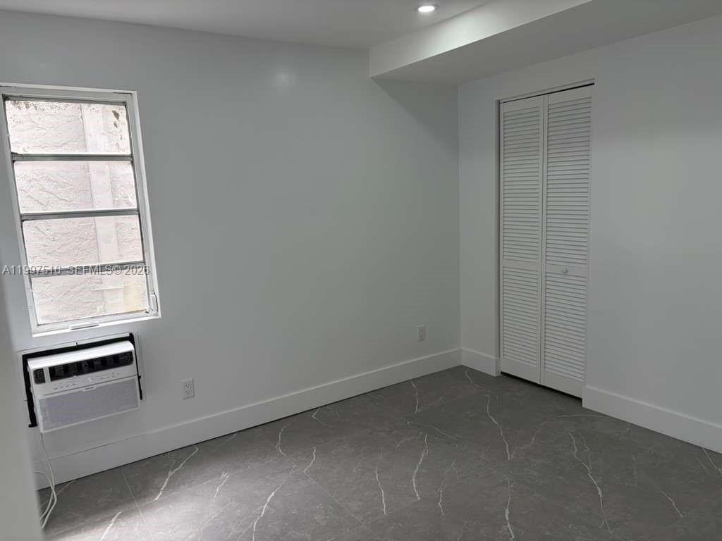 LAWRENCE ESTATE LAND COS - Residential Lease