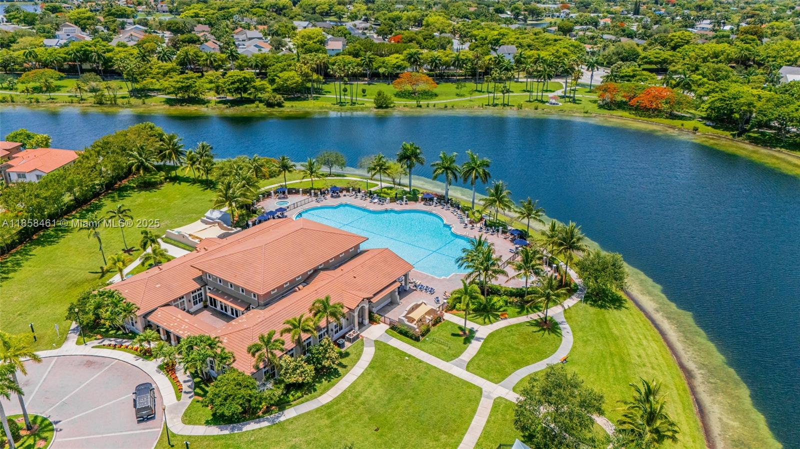 THE COURTS AT BAYSHORE II - Residential