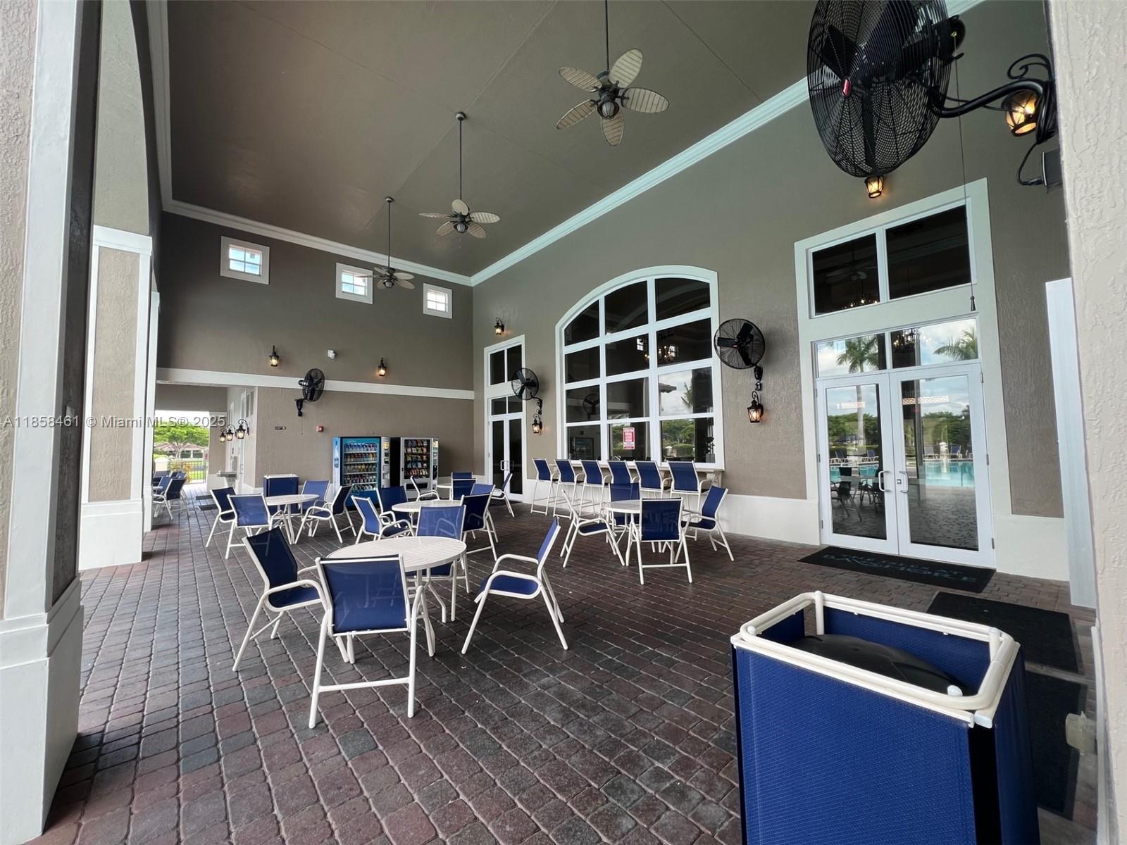 THE COURTS AT BAYSHORE II - Residential