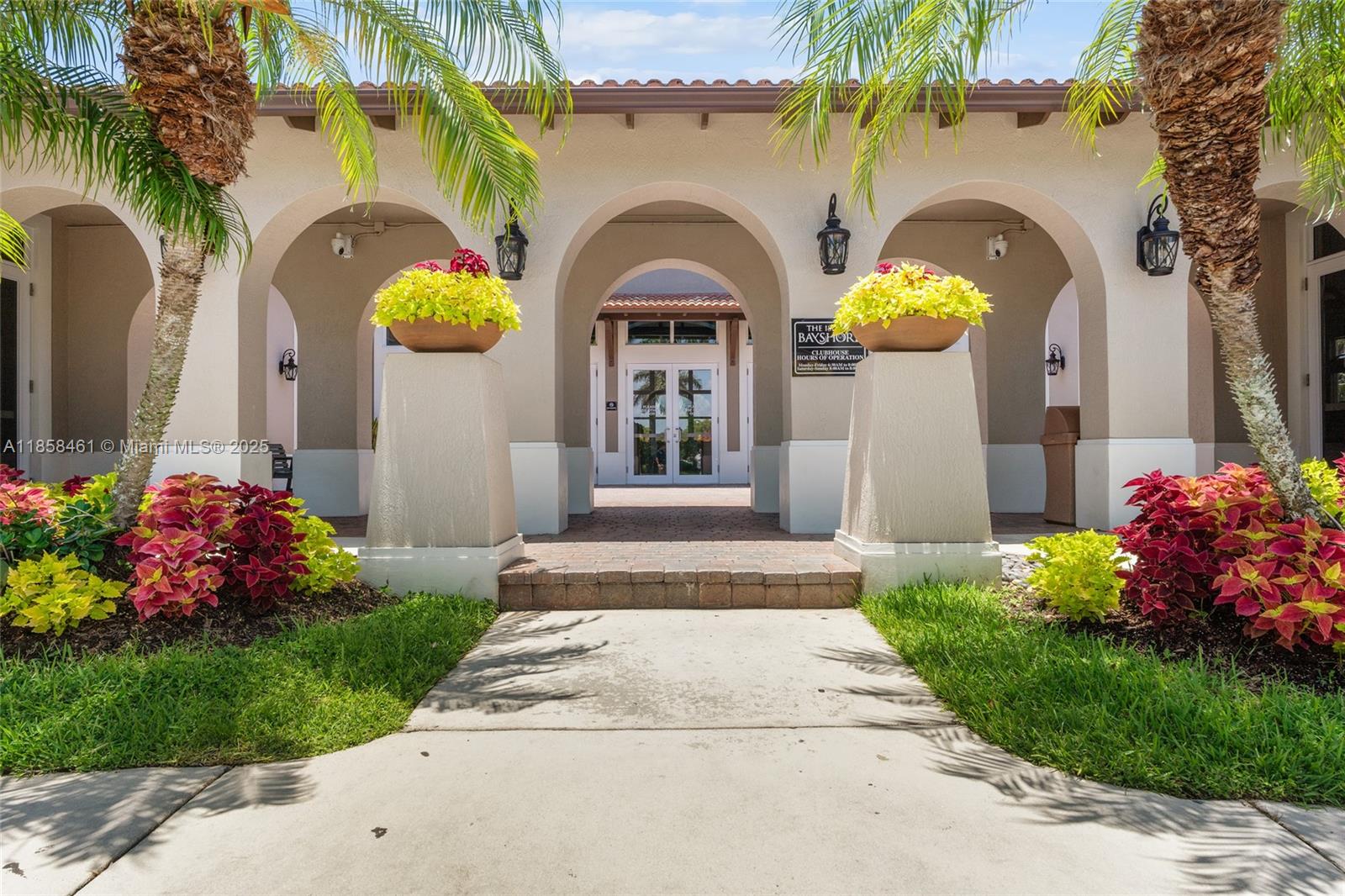 THE COURTS AT BAYSHORE II - Residential