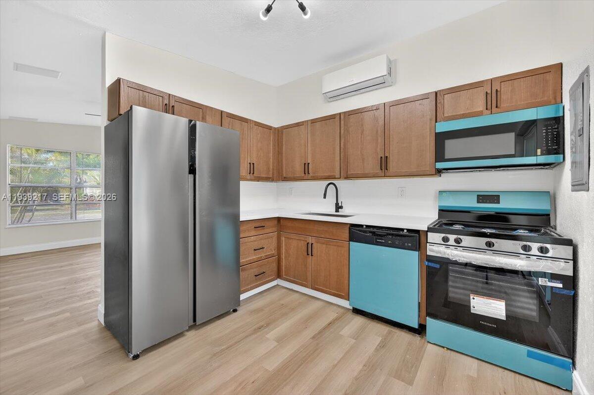 LAKE FOREST SEC 3 - Residential