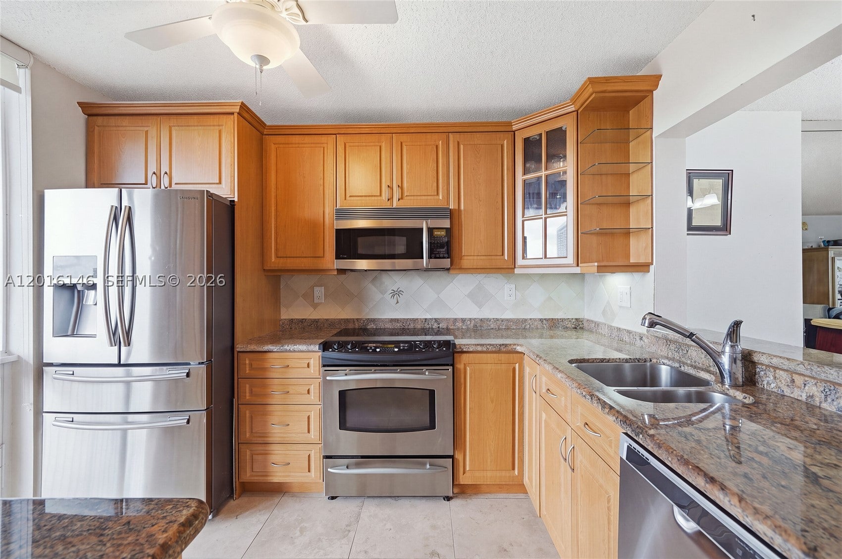 521 N Riverside Dr 606