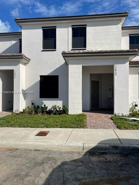 Welcome to your new home in the heart of Homestead! This beautifully maintained single-family residence offers 3 spacious bedrooms, 2 modern bathrooms, and an open-concept living space perfect for comfortable family living. Enjoy a bright kitchen with stainless steel appliances, ample cabinetry, and a breakfast nook.
Step outside to a generous backyard, ideal for entertaining or relaxing evenings. Located in a quiet, family-friendly neighborhood, this home is minutes from schools, shopping, parks, and the Florida Turnpike for an easy commute.
Owner Requesting 3 months to move in. 1st month and 2 security deposits. 3 last paystubs, bank records, credit score 650+.